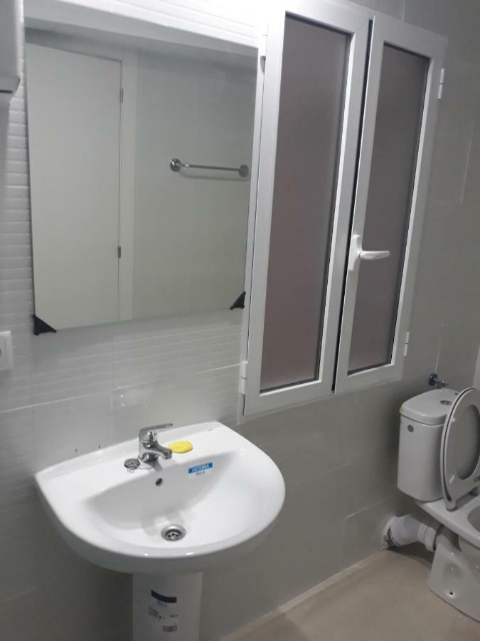 Family Room,910555804:JPEG