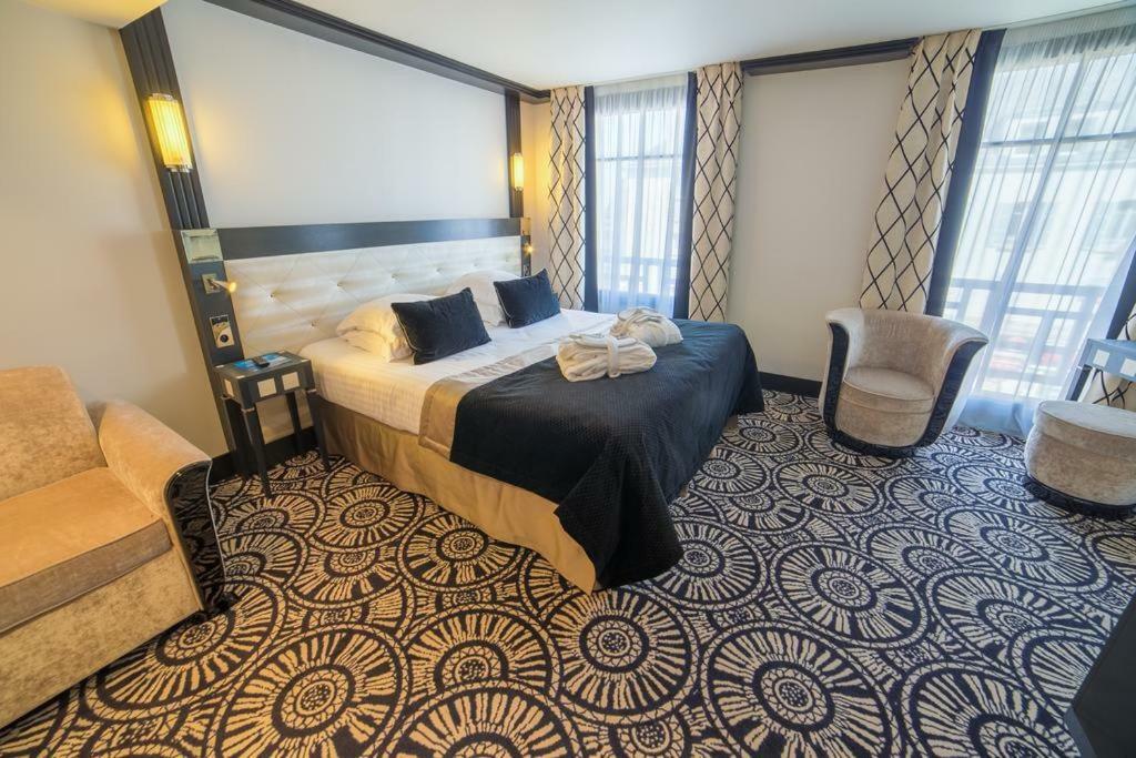 Triple Room,680101398:JPEG