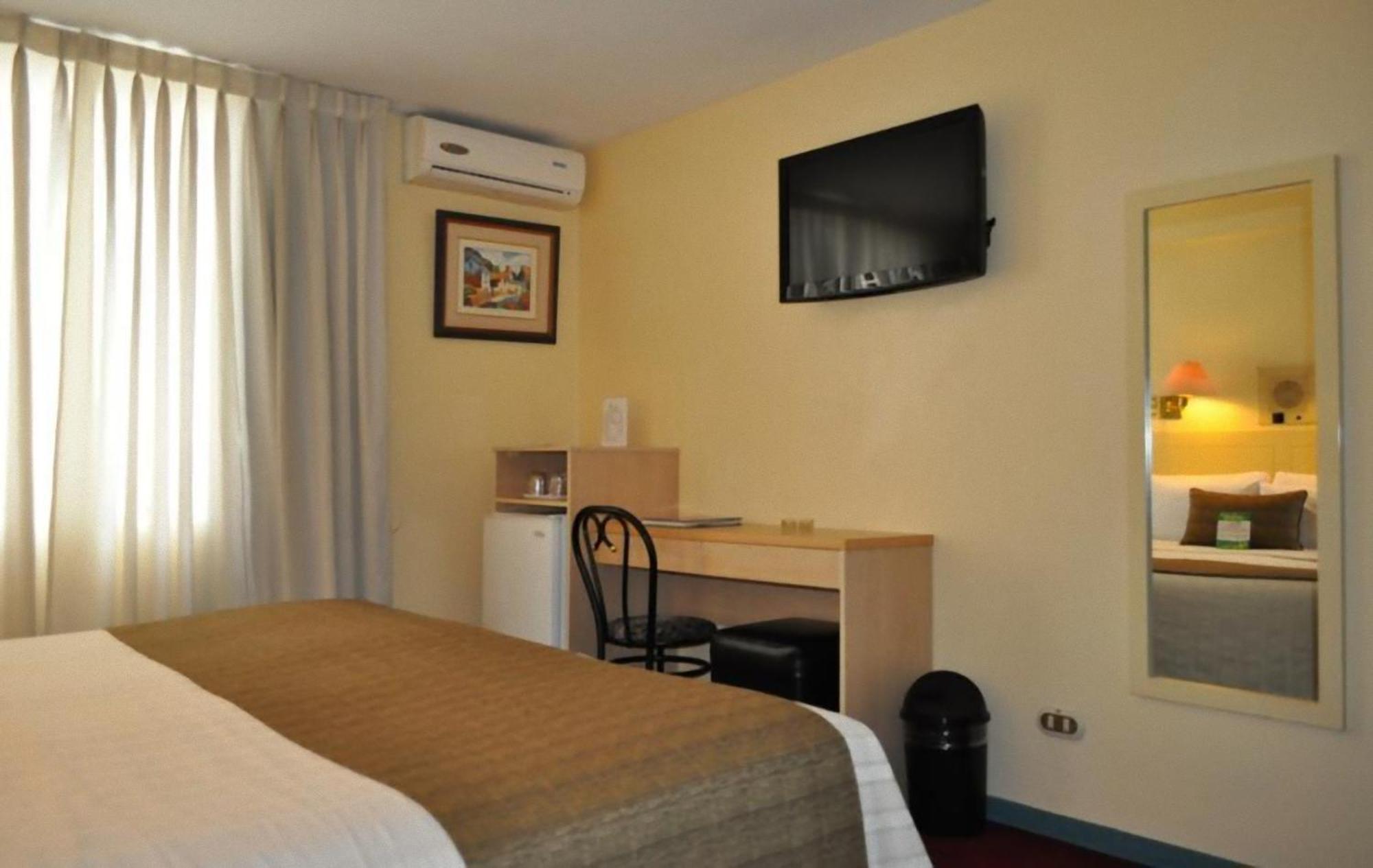Standard Single Room,125490489:JPEG