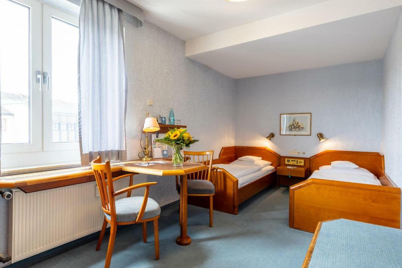 Twin Room,1341751946:JPEG