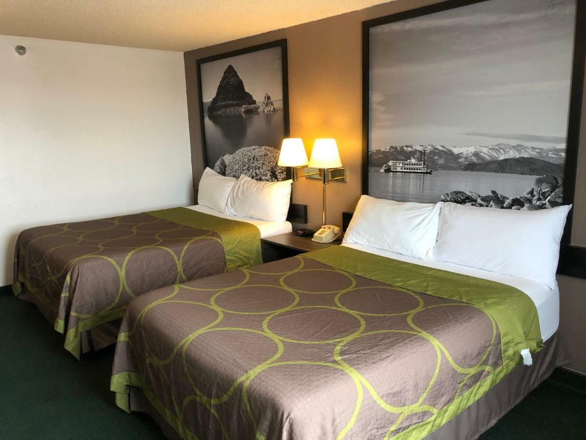 Deluxe Double Room Two Double Beds Non-Smoking