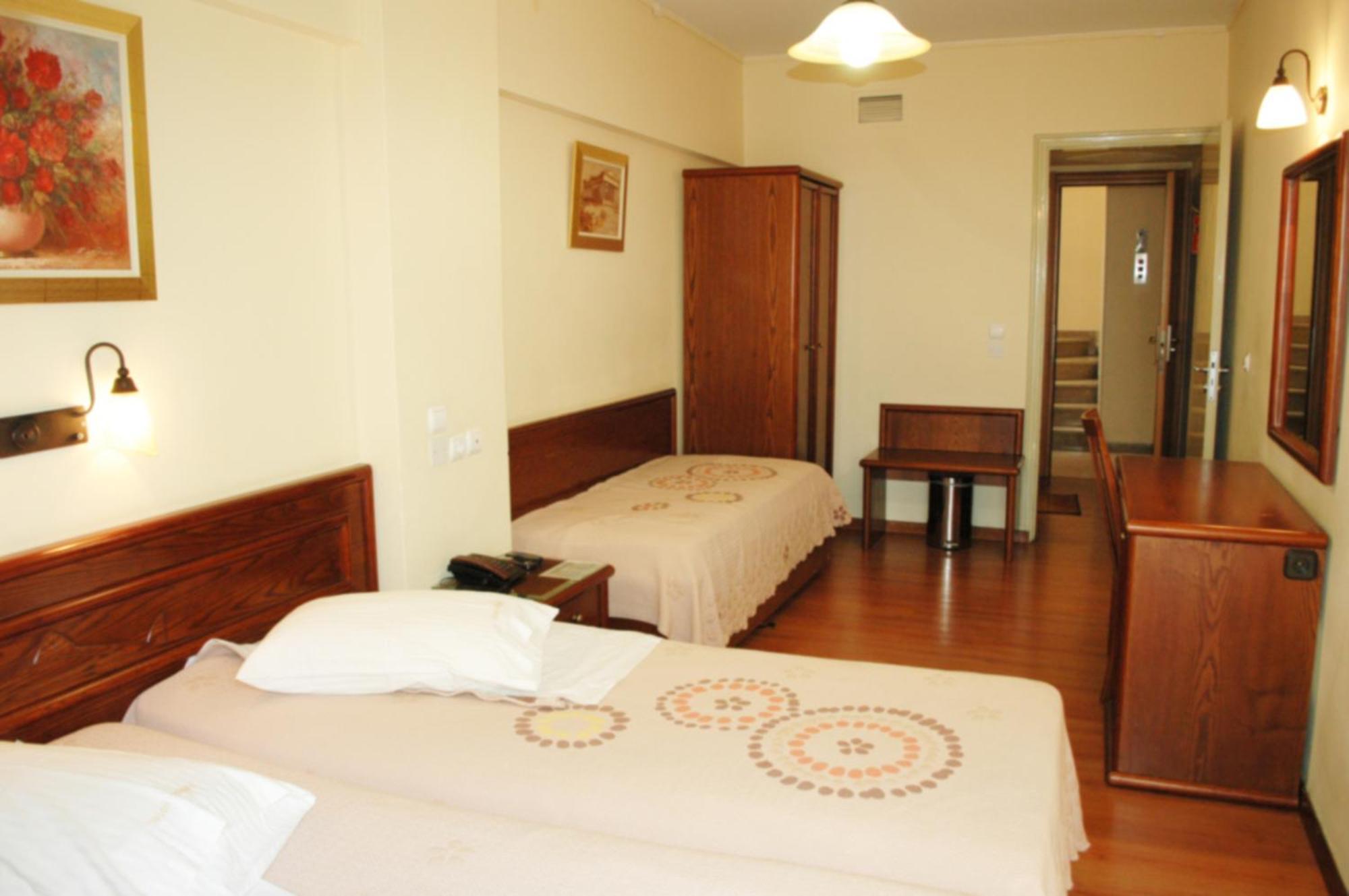 Triple Room,91324964:JPEG