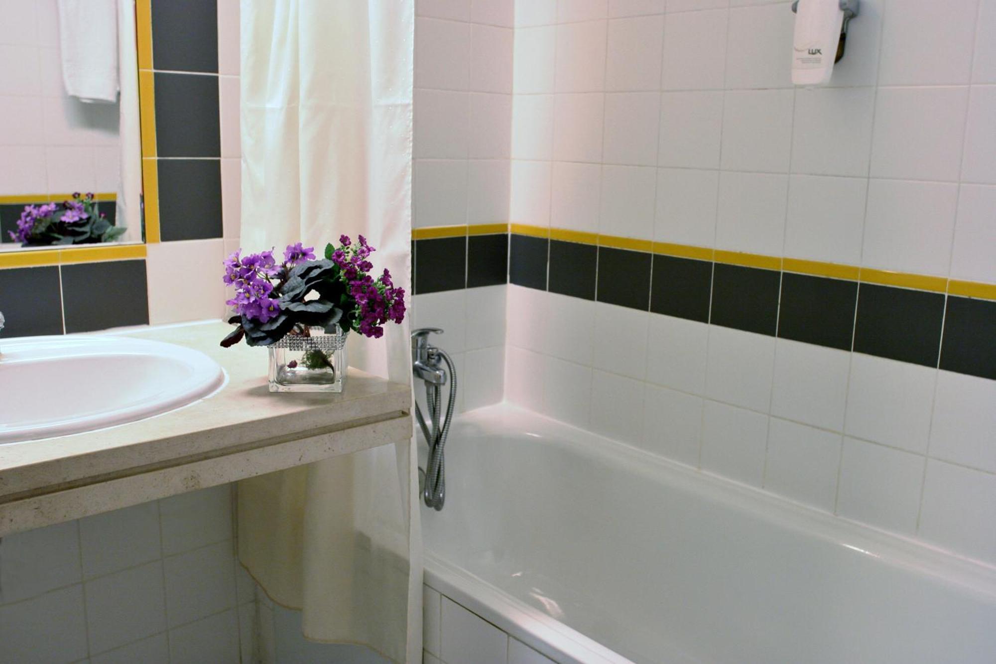 Superior Double Room,1087453102:JPEG