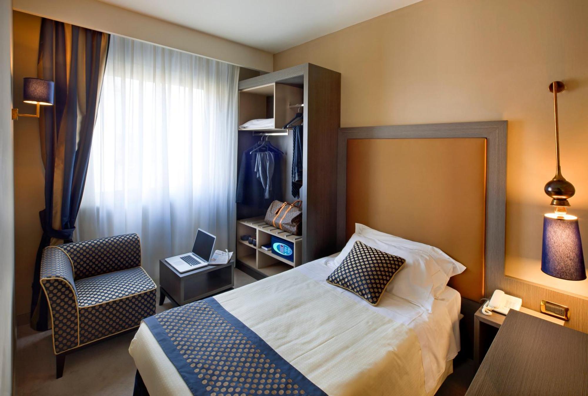 Classic Single Room