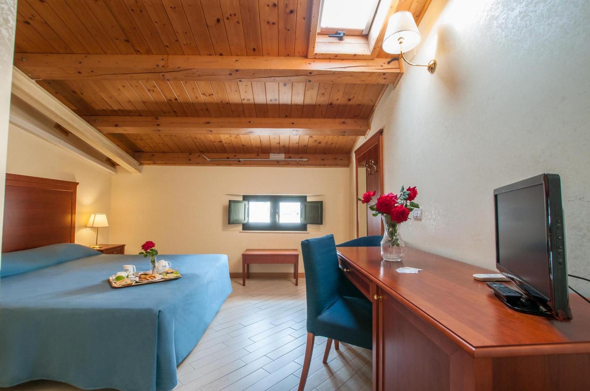 Superior Double Room,913841893:JPEG