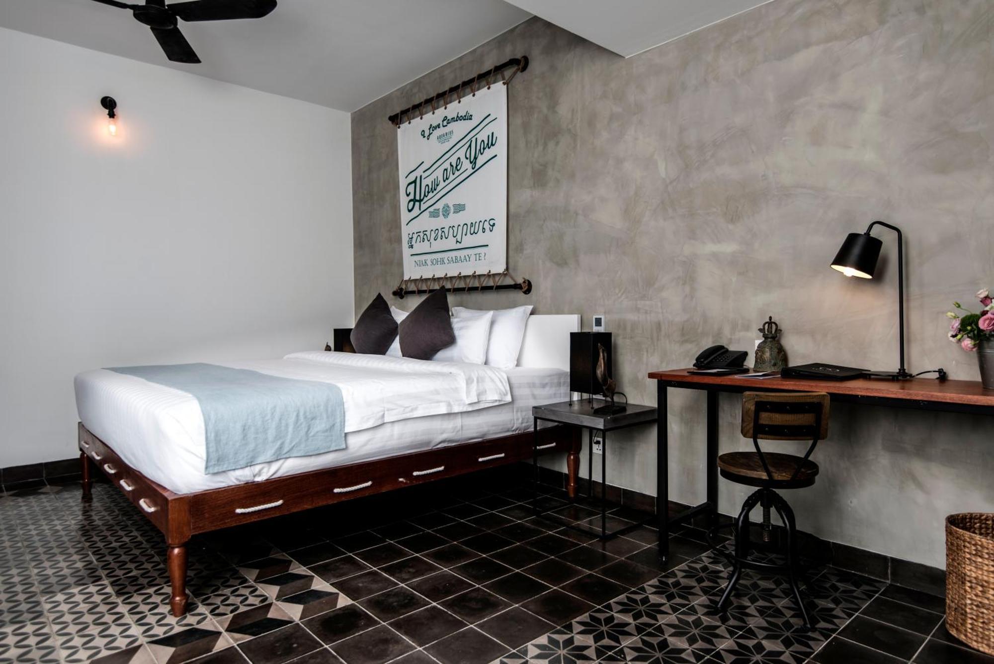Junior Suite,915687655:JPEG