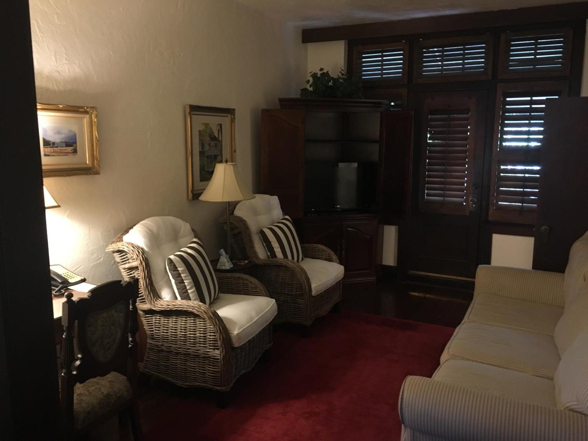 King Honeymoon Suite