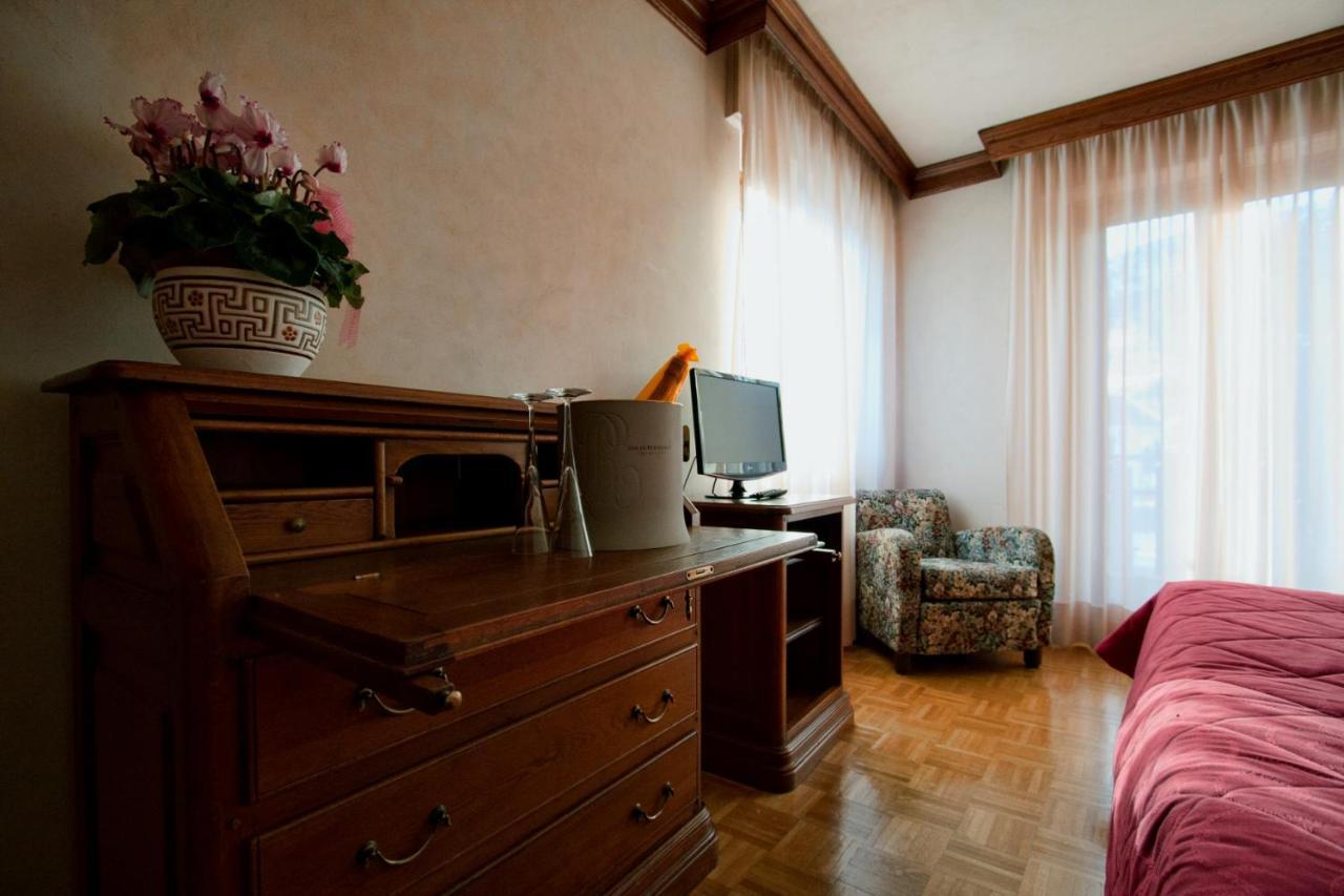 Double or Twin Room Balcony