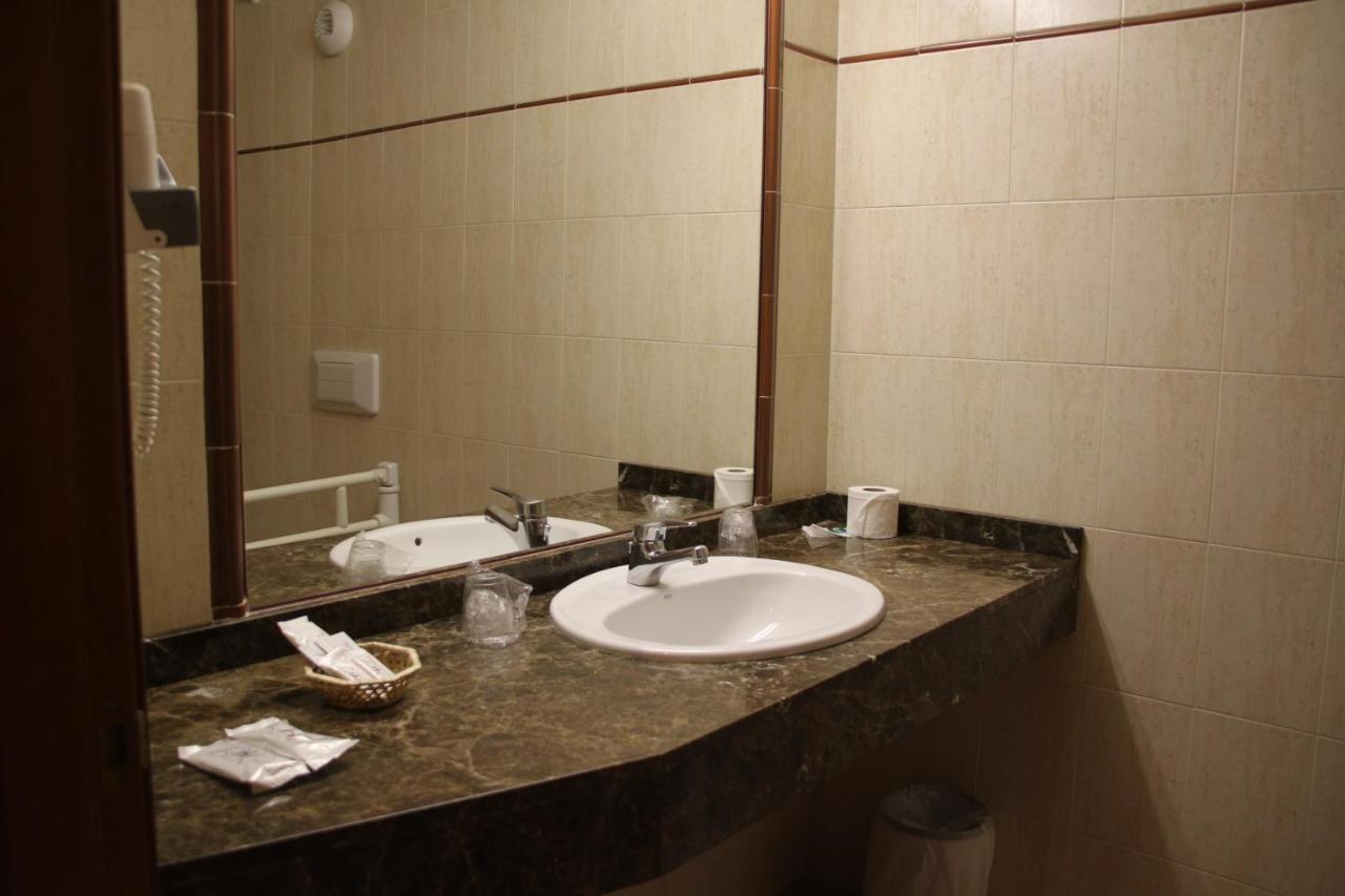 Triple Room,917172199:JPEG