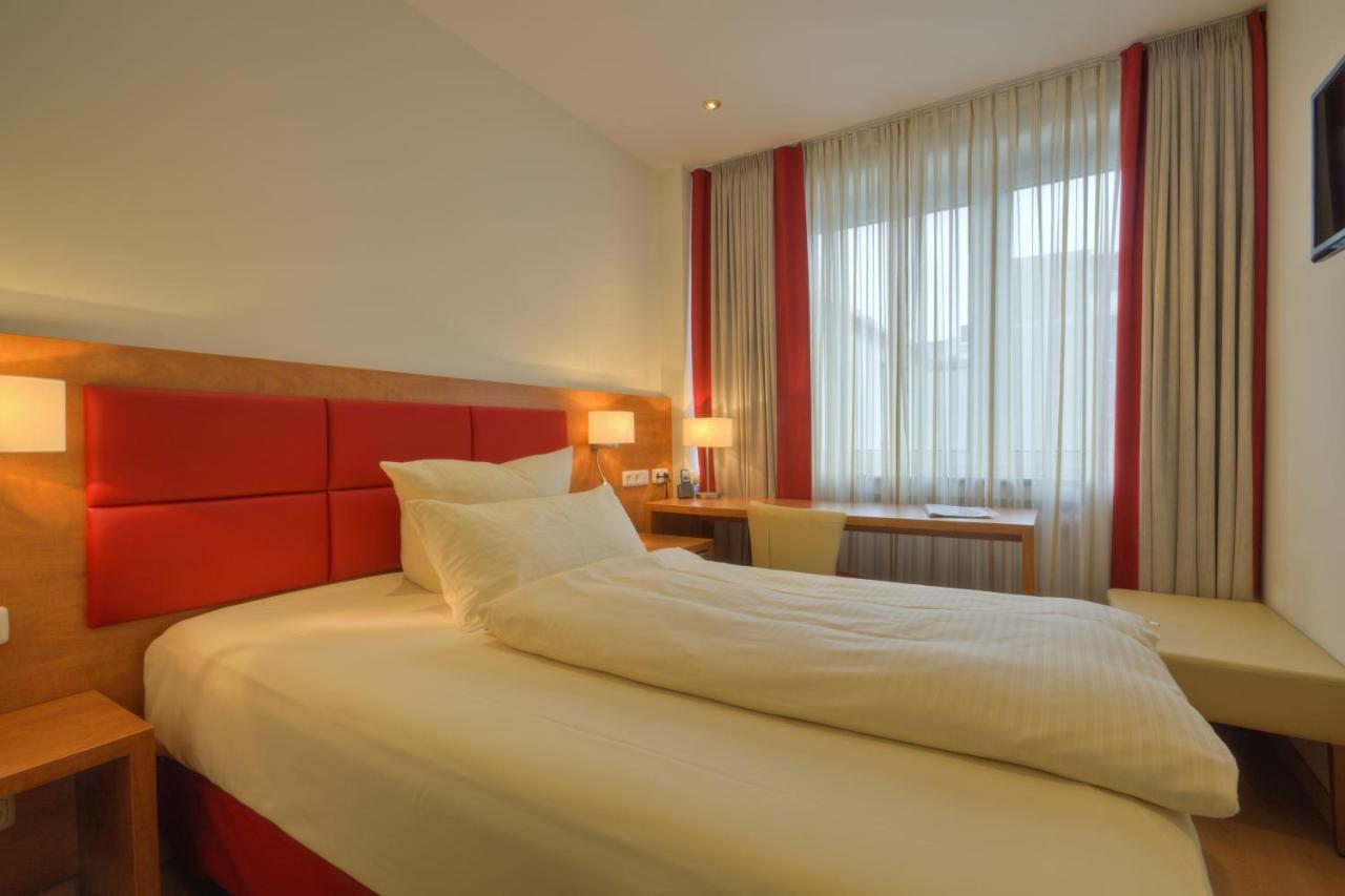 Superior Single Room,418889187:JPEG