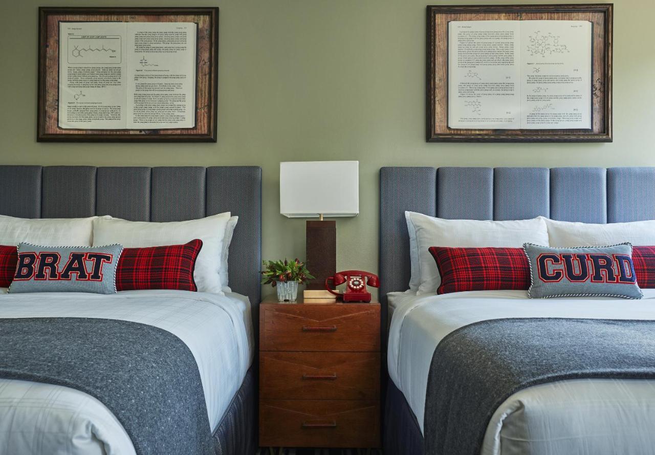Graduate Queen Room Two Queen Beds