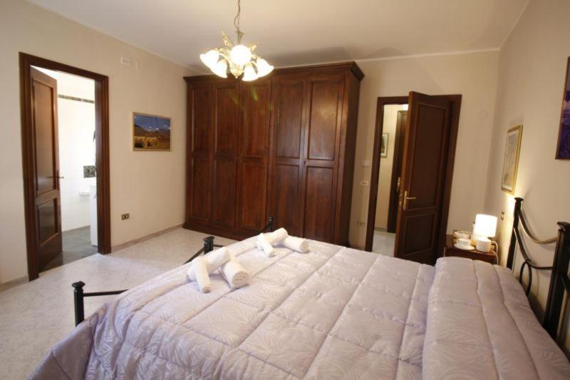 Double Room Extra Bed,918475609:JPEG