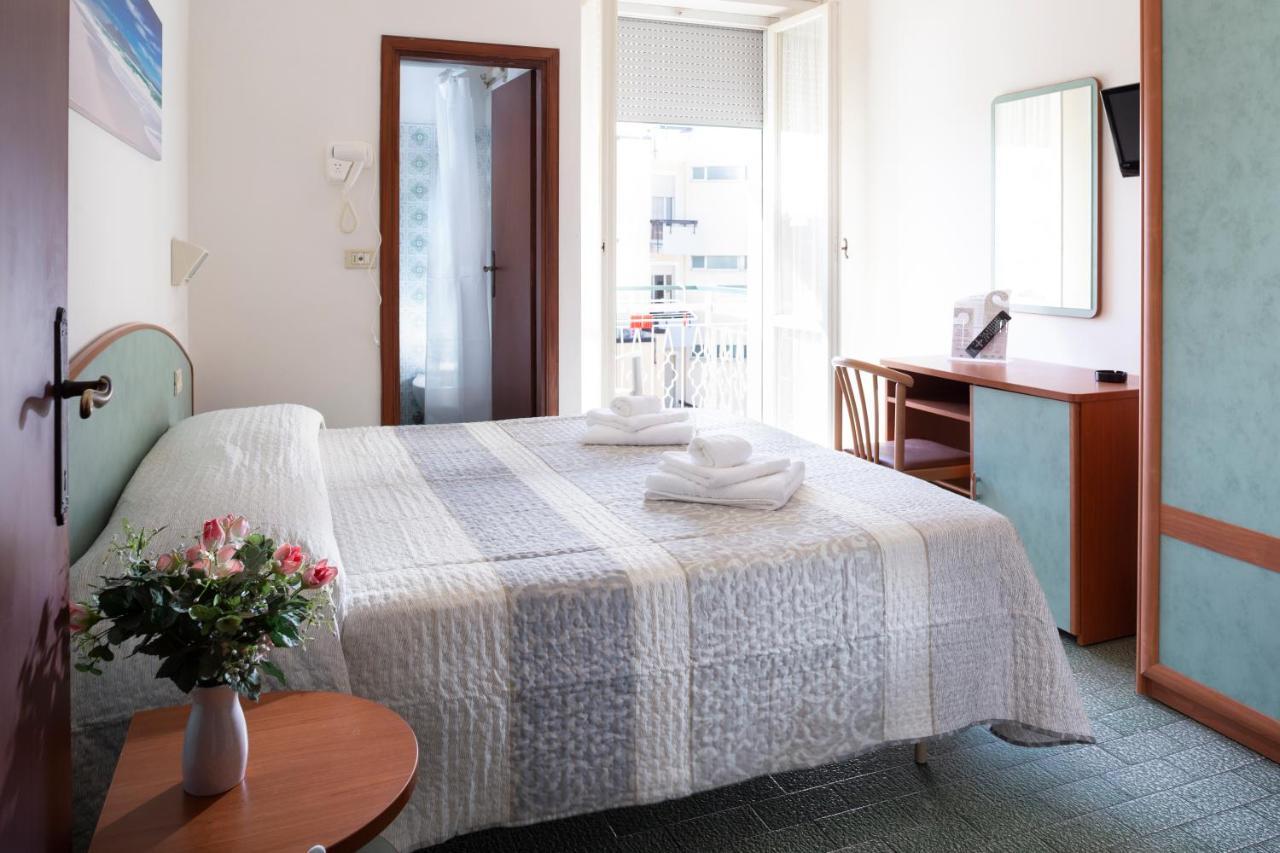 Double Room Balcony,903128953:JPEG