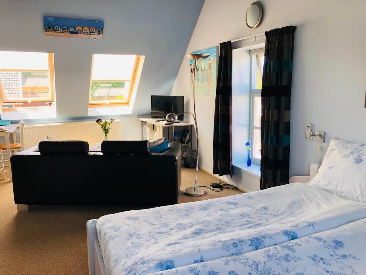 Double Room Private Bathroom