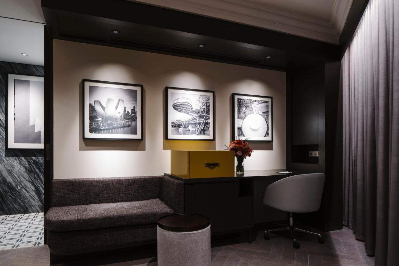 Corner Studio Room
