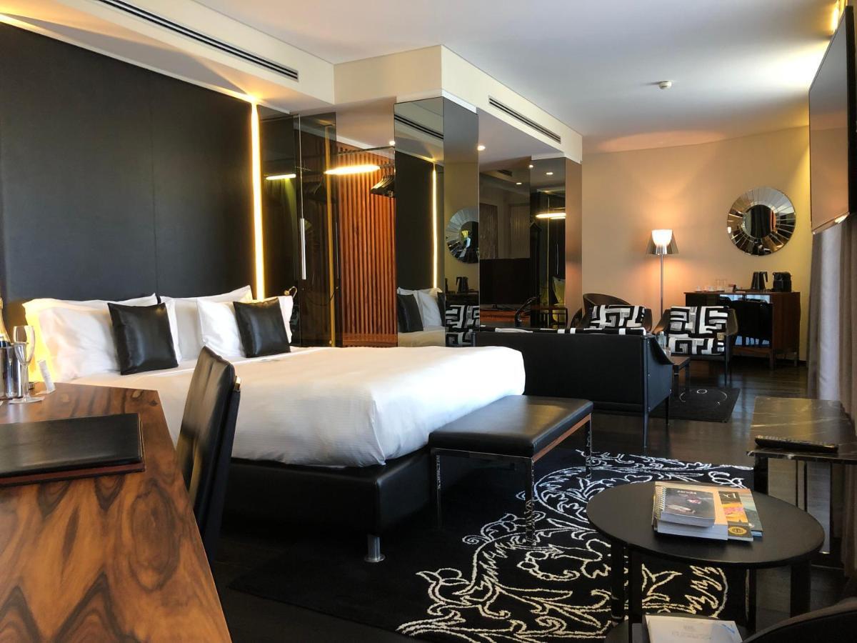 Luxury Suite with Spa Bath
