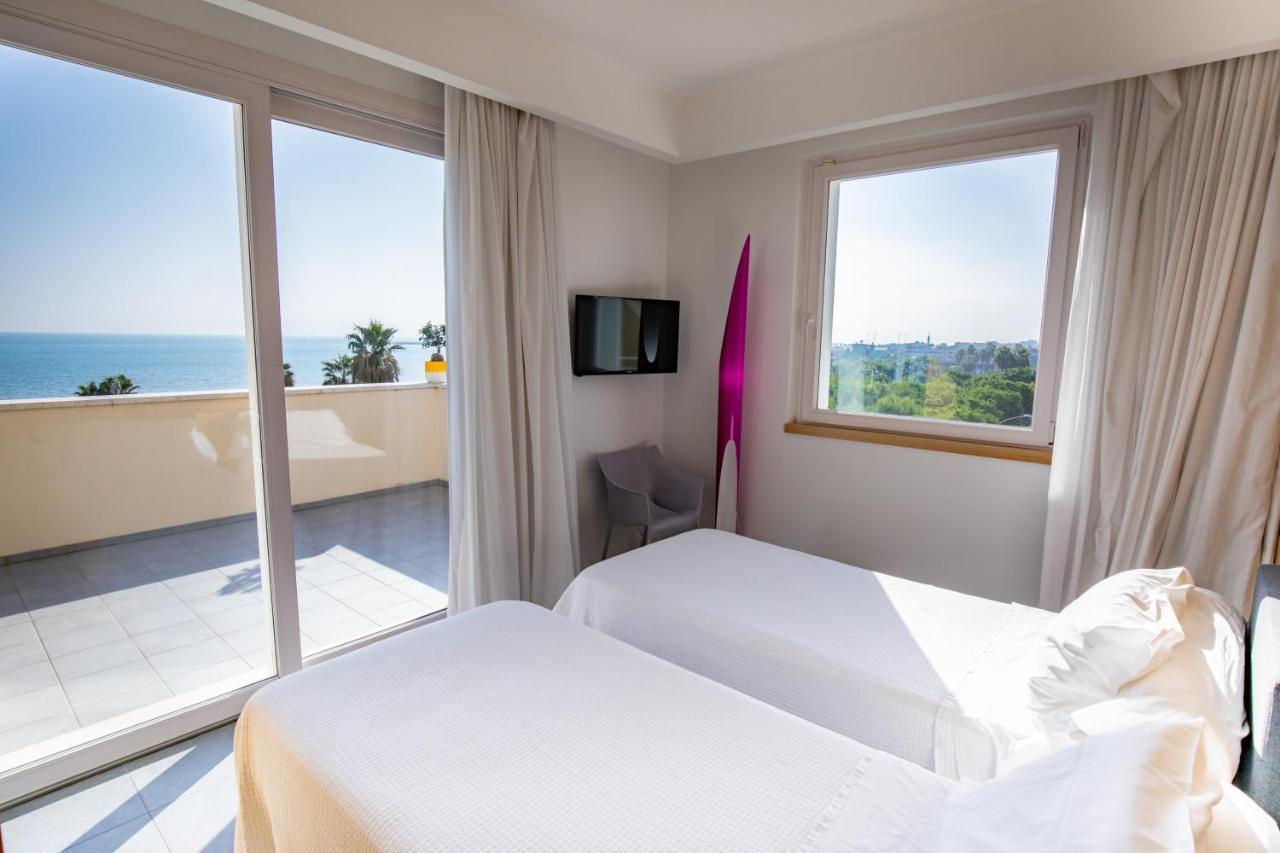 Two-Bedroom Suite Sea View