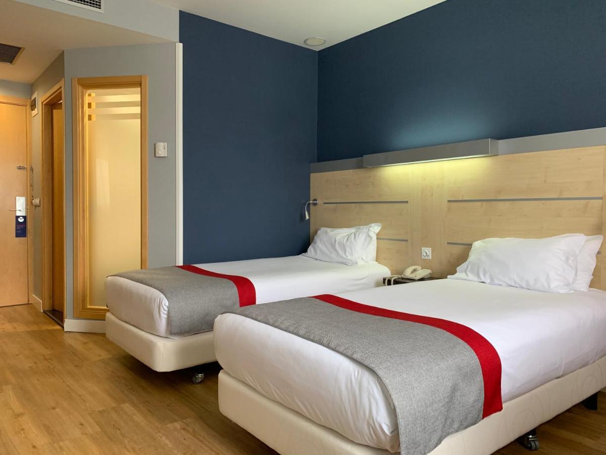 Standard Room,1498648822:JPEG