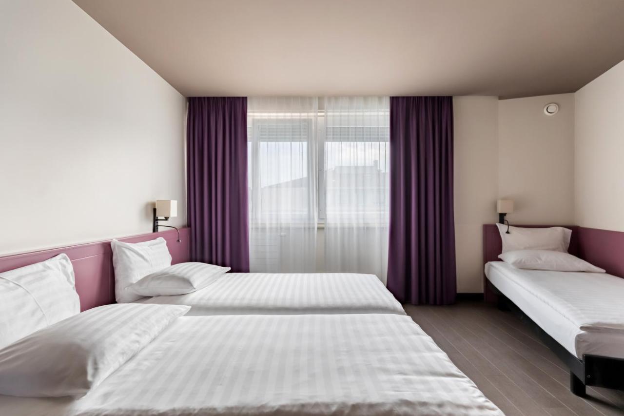 Triple Room,933090292:JPEG
