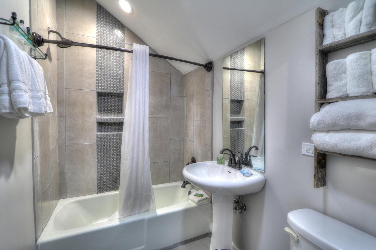 Deluxe Family Suite,925816426:JPEG