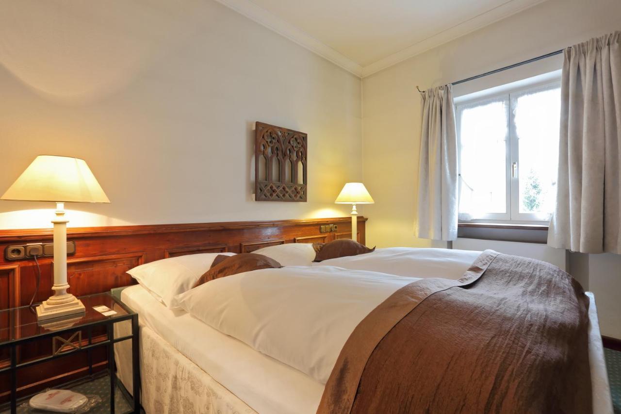 One-Bedroom Suite,925875730:JPEG