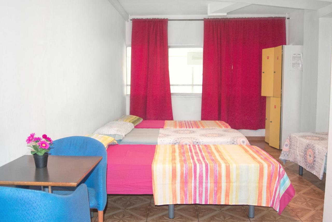 Quarto Quádruplo com Casa de Banho Privativa