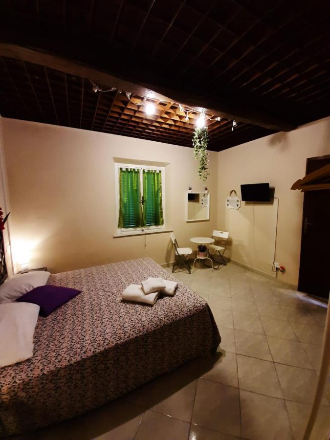 Double or Twin Room Private Bathroom
