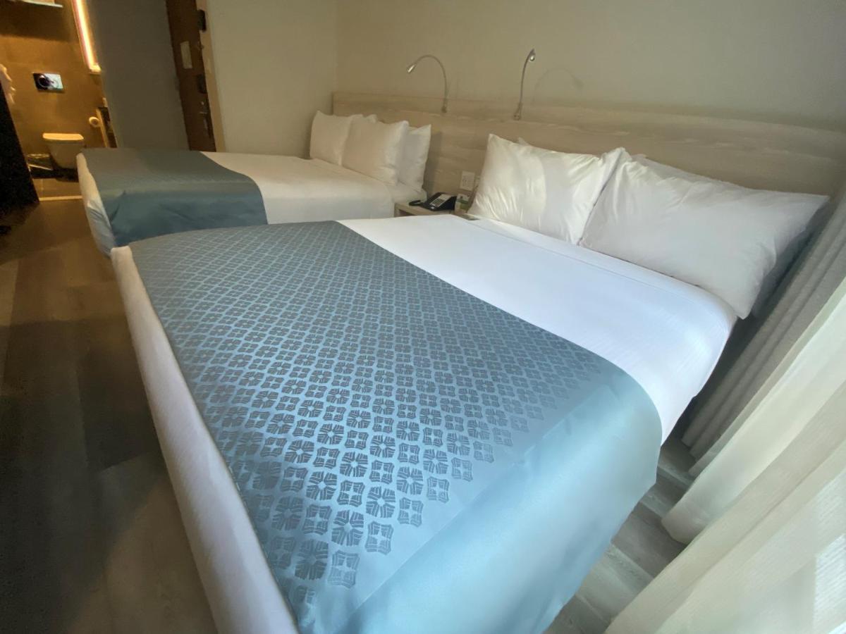 Double Room Two Double Beds Non-Smoking