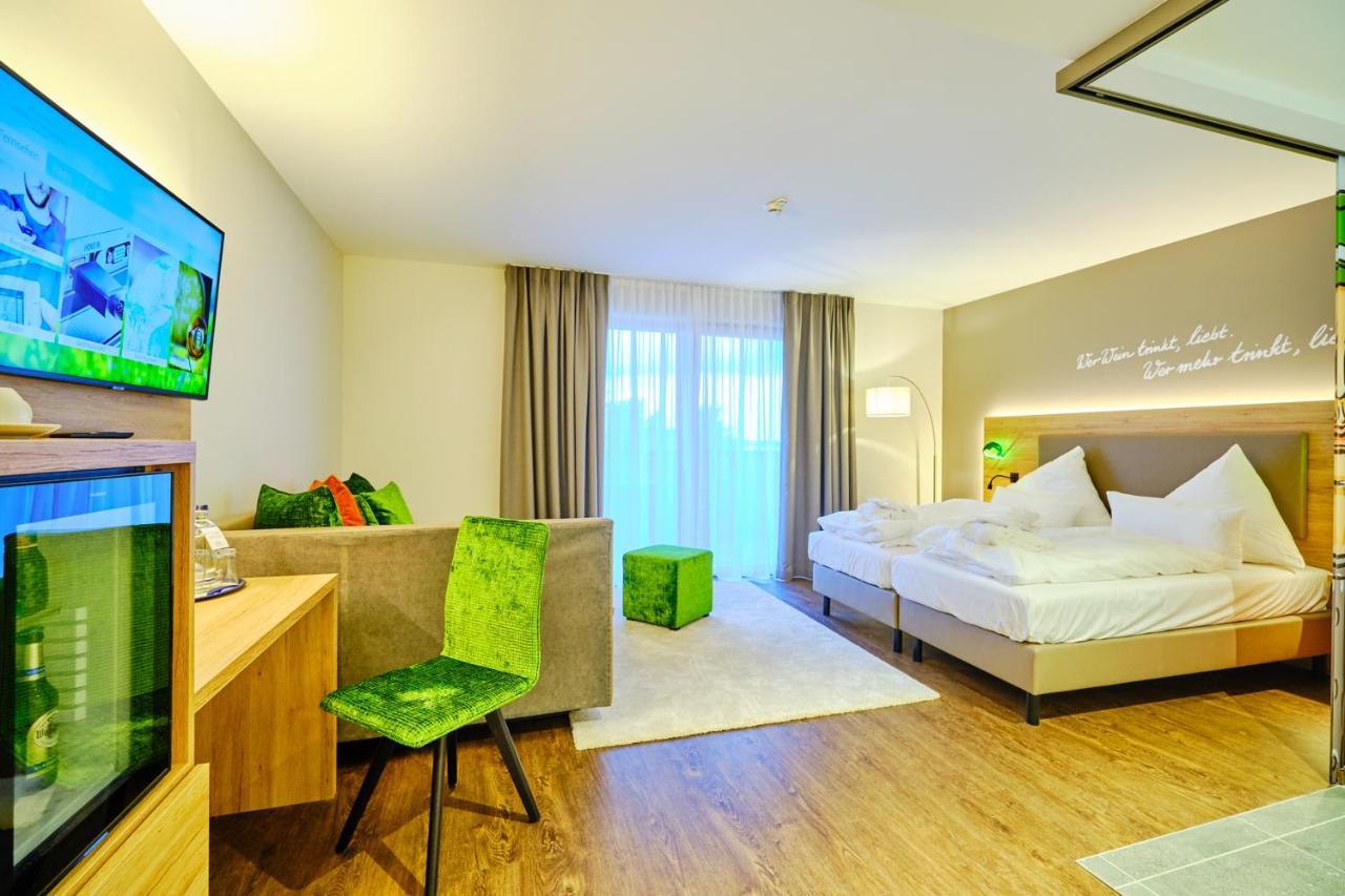 Junior Suite,960819565:JPEG
