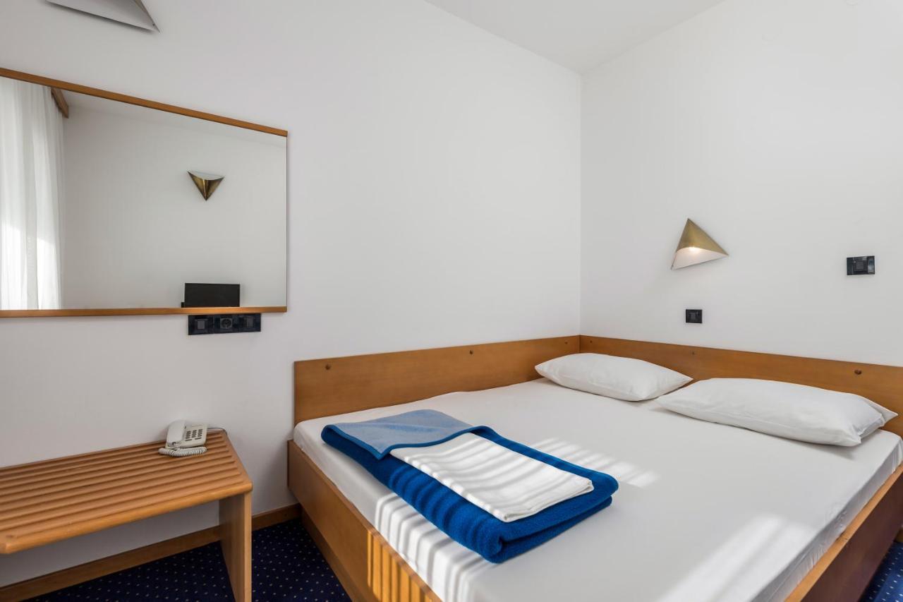 Standard Double Room,927516976:JPEG