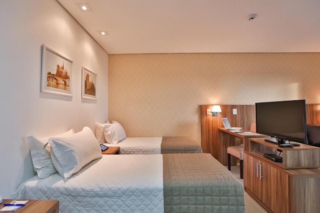Quarto Standard com 2 Camas de Solteiro