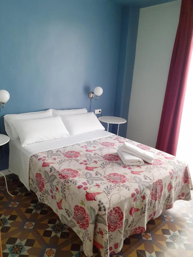 Double Room,926594404:JPEG