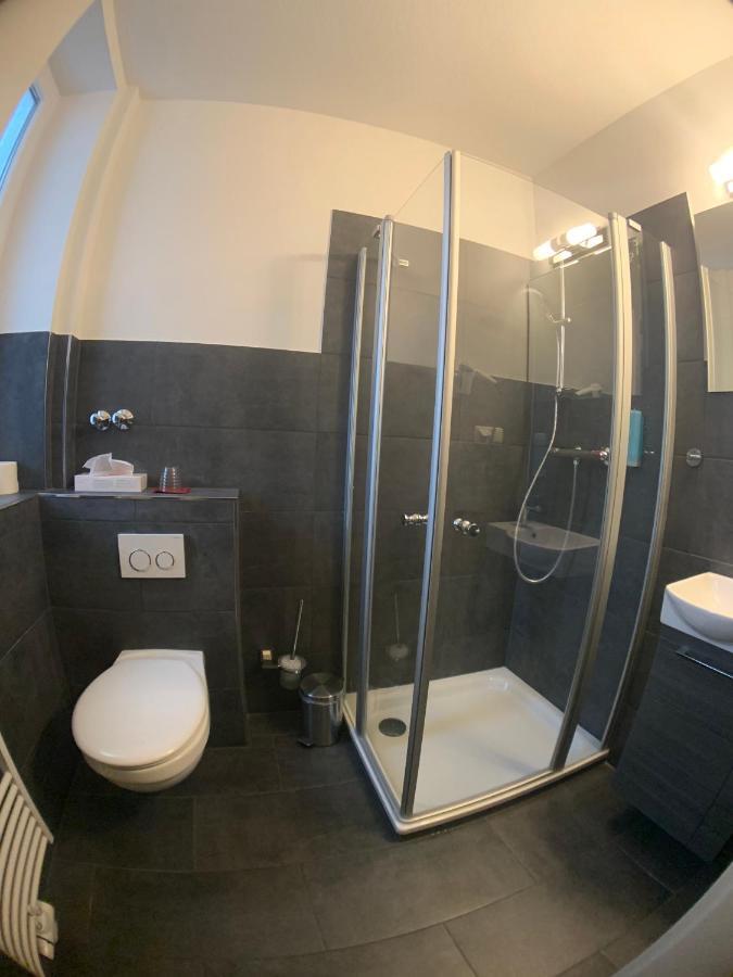 Standard Single Room,930460198:JPEG