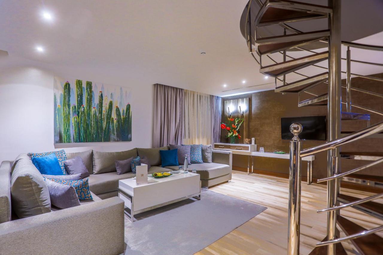 Premium duplex side sea view