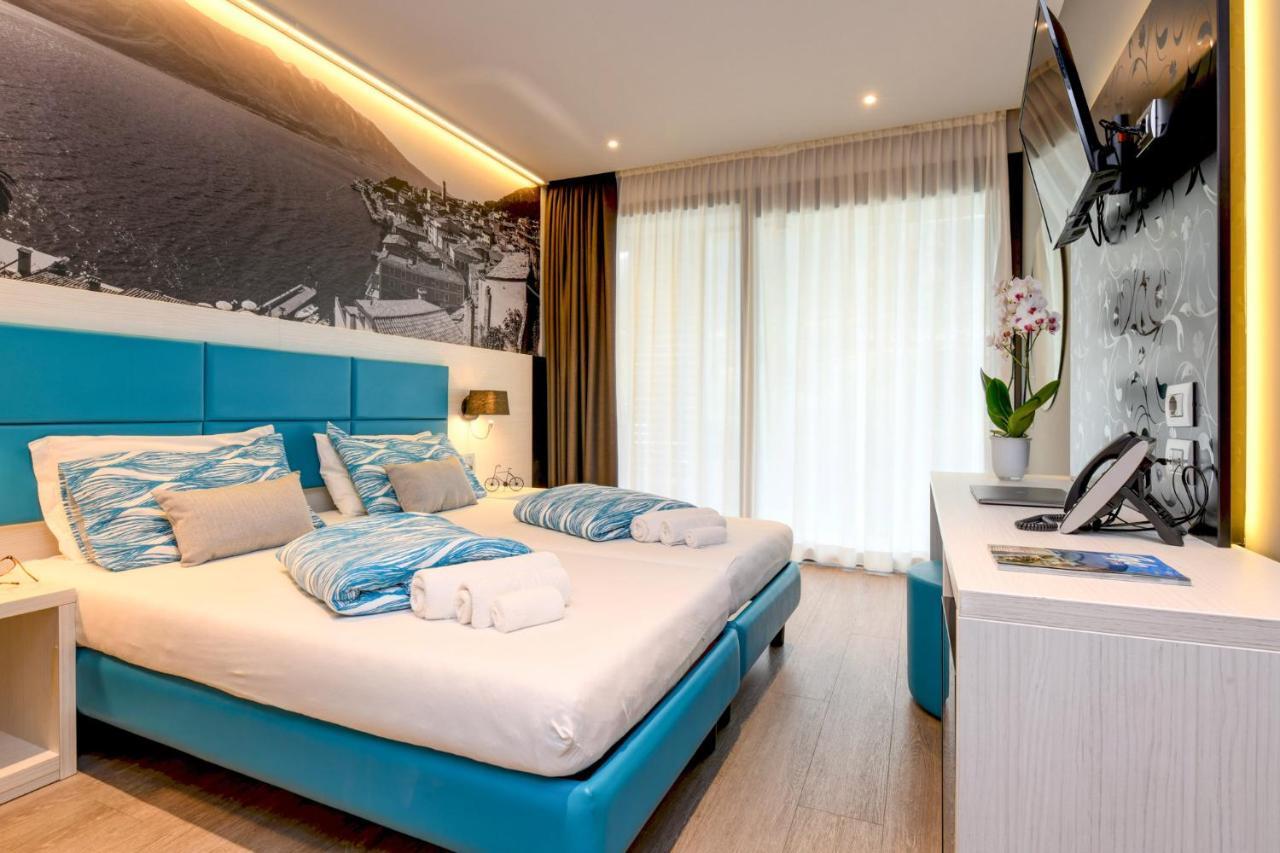 Standard Twin Room Partial Lake View