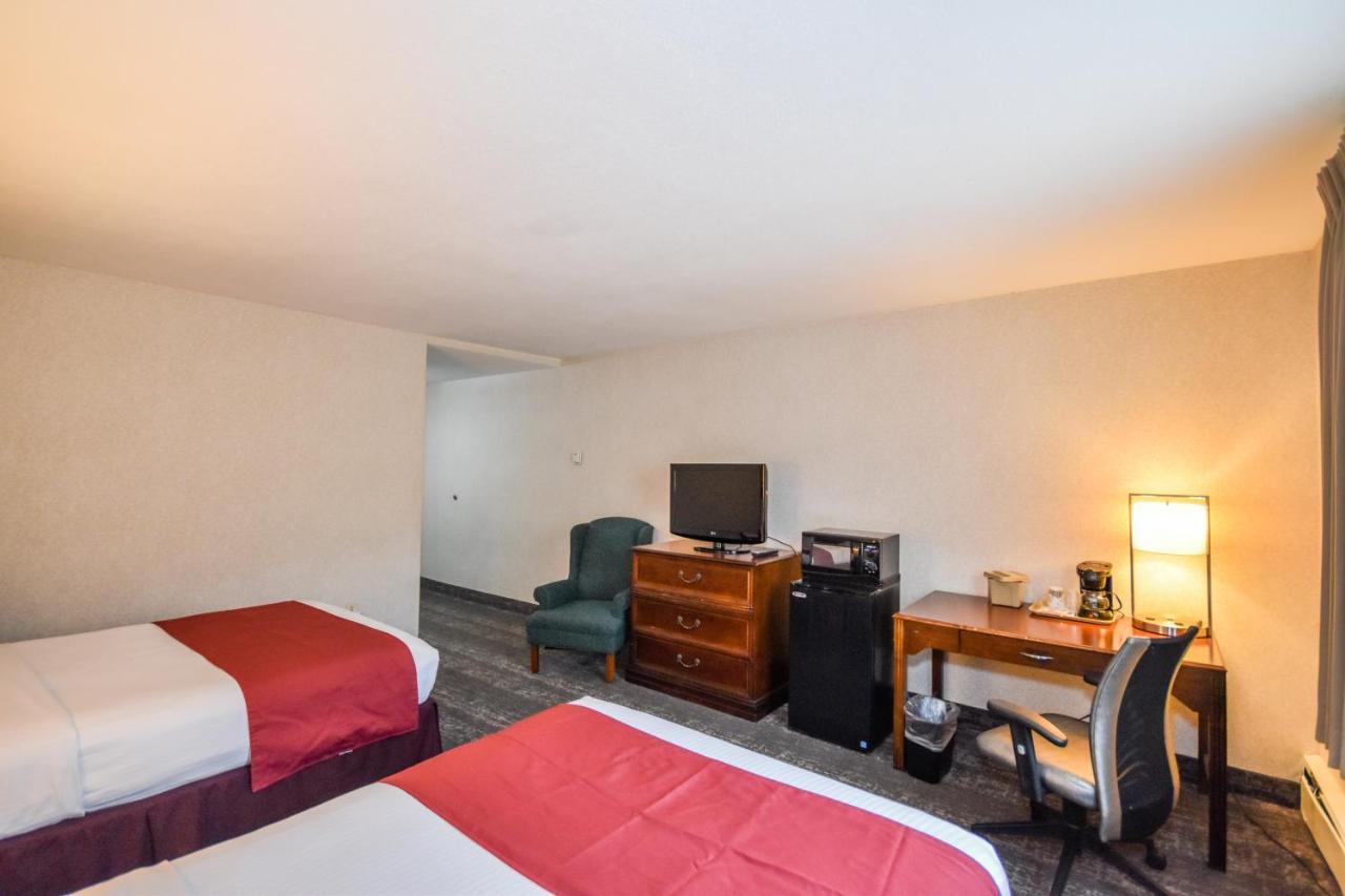 Standard Double Room Two Double Beds