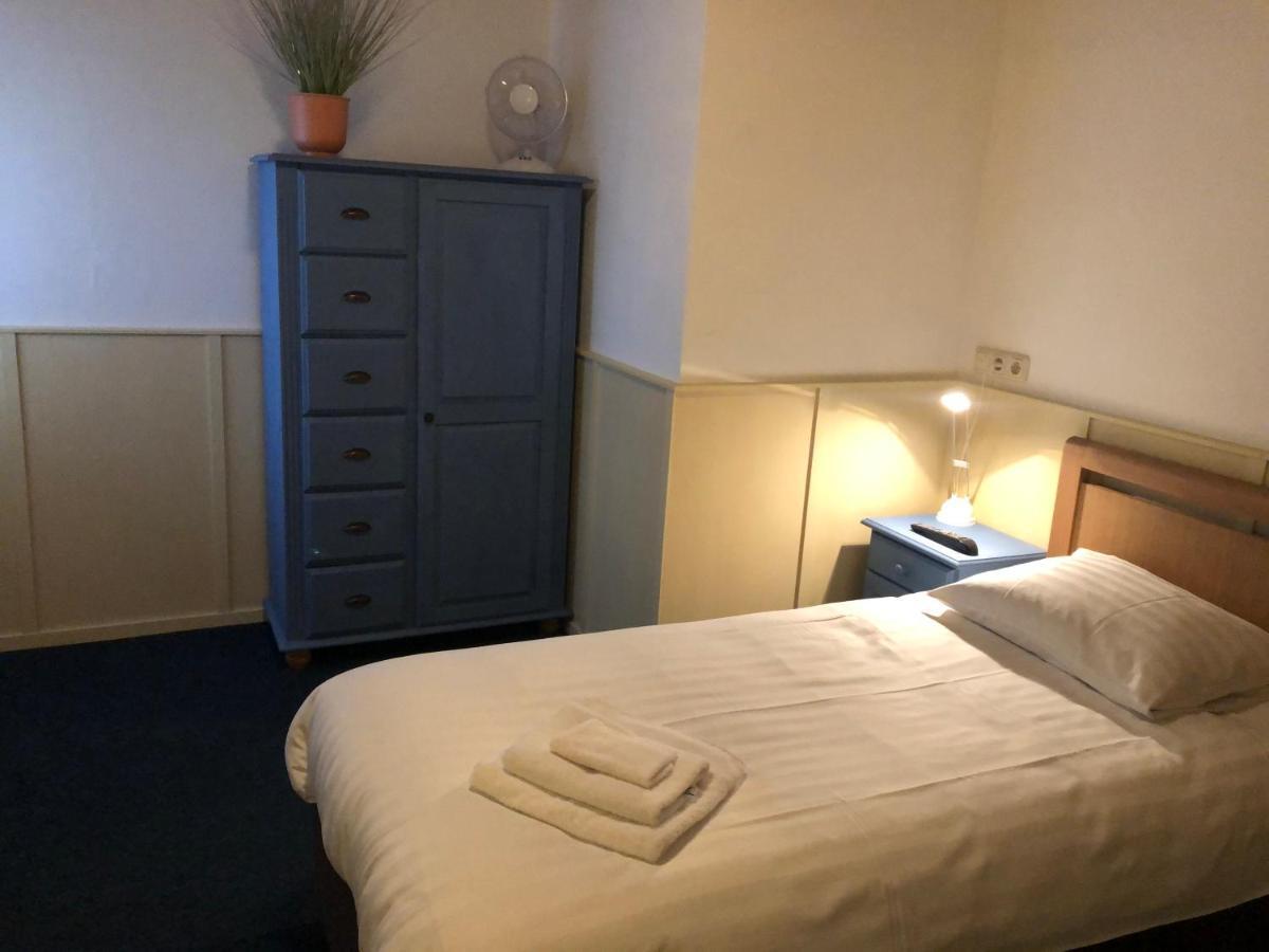 Single Room Private Bathroom