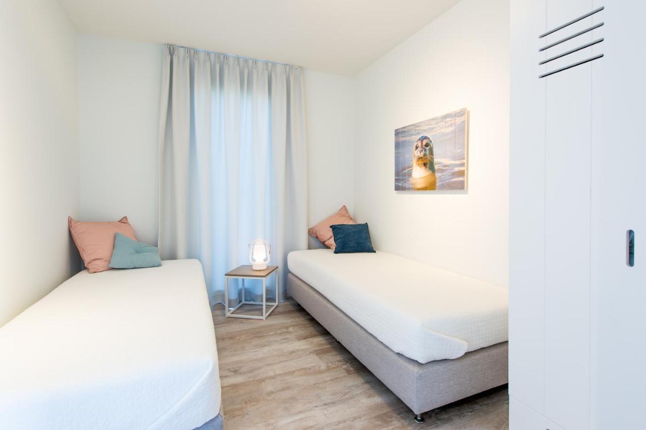 Three-Bedroom Villa,933298081:JPEG