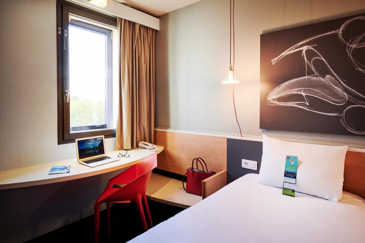 Standard Twin Room,933815722:JPEG