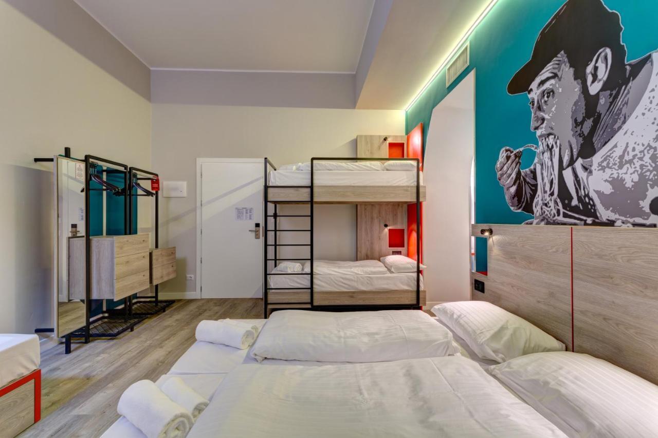 Bed 5-Bed Female Dormitory Room