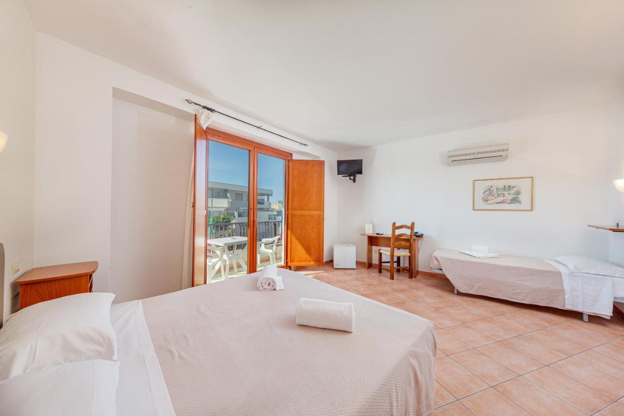 Classic Double or Twin Room Partial Sea View