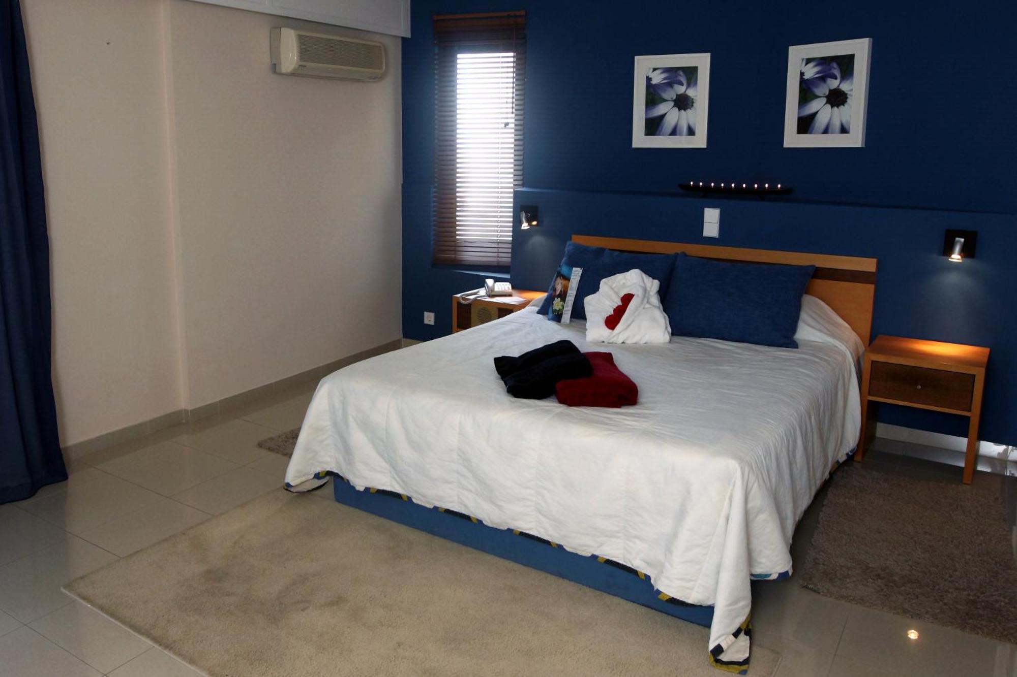 Superior Double or Twin Room with Romance Package,1274549233:JPEG