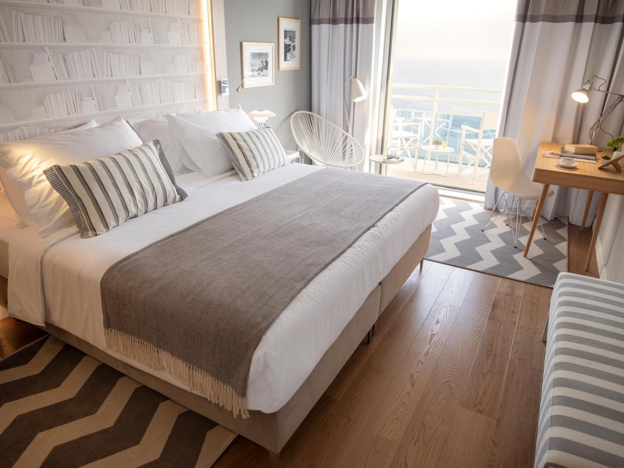 Superior Double Room Balcony Sea View