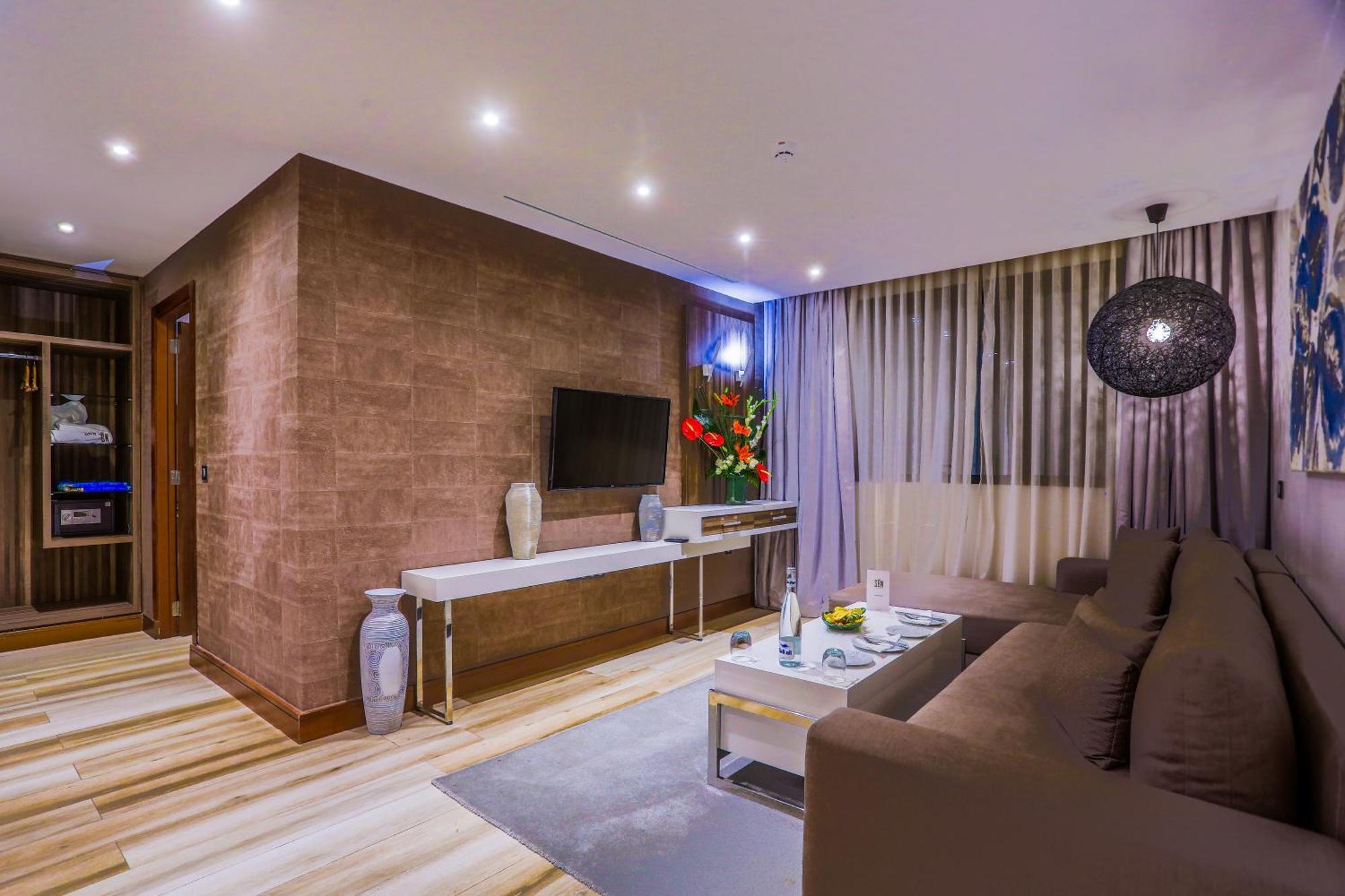 Standard Suite