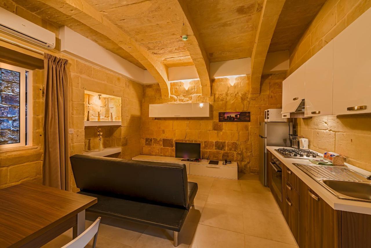 Large One-Bedroom Apartment
