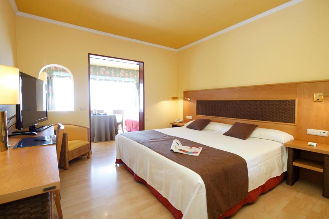 Standard Triple Room,1207806271:JPEG