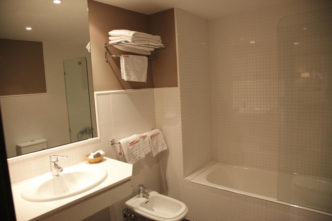 Double or Twin Room,1031131102:JPEG