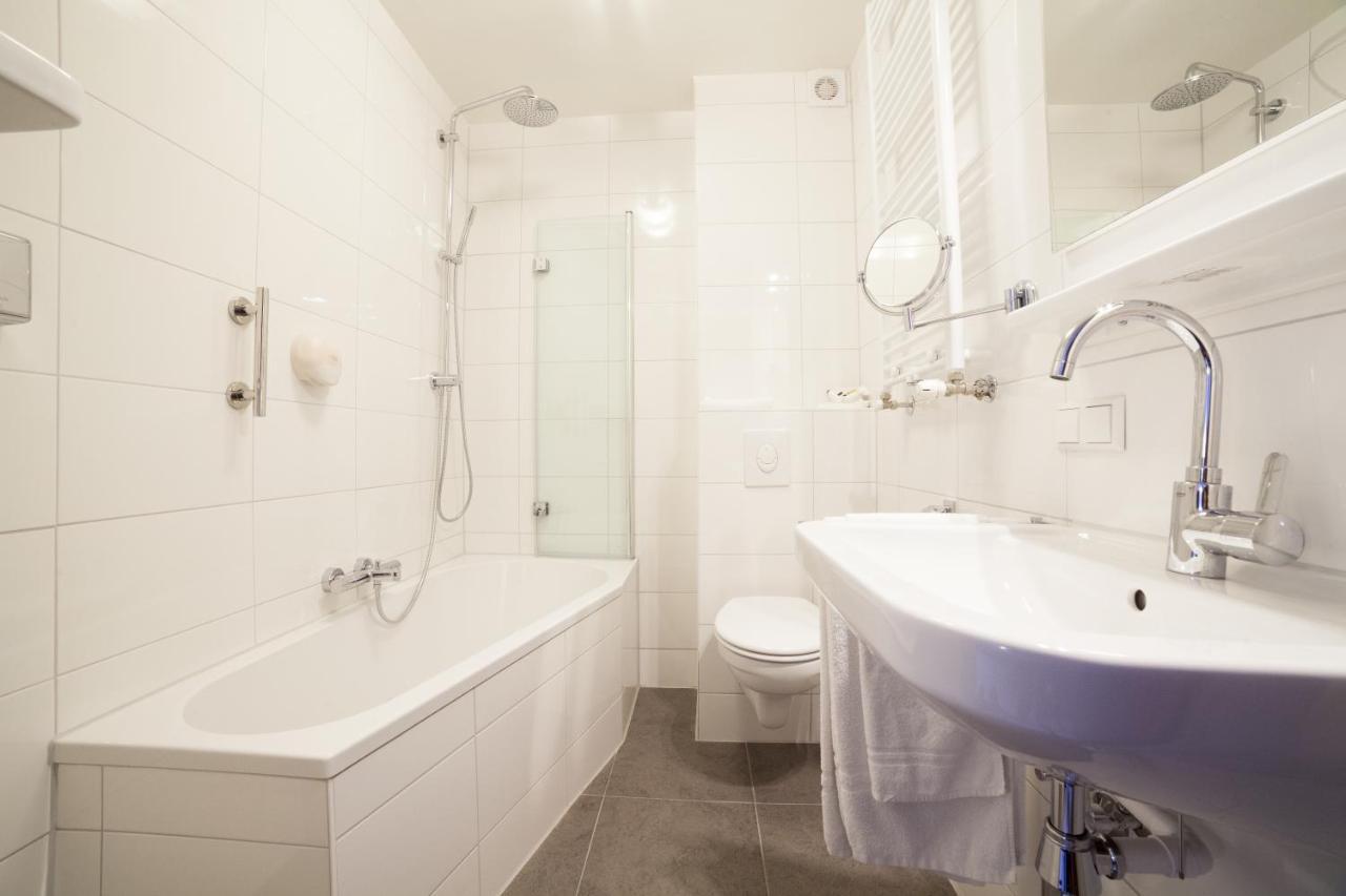 Standard Double Room,1639560287:JPEG