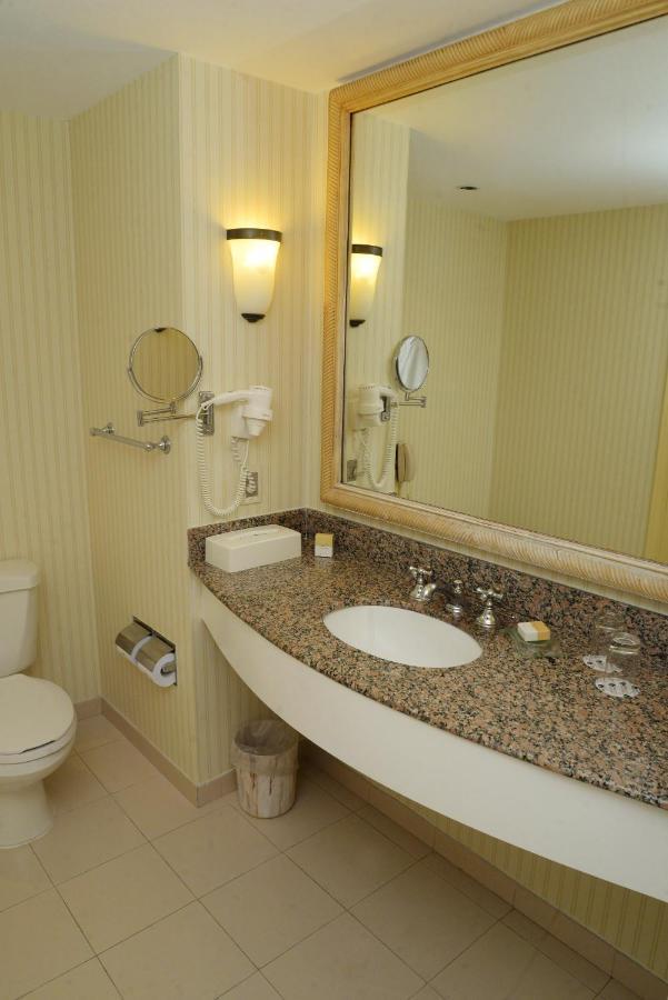 Marina Room