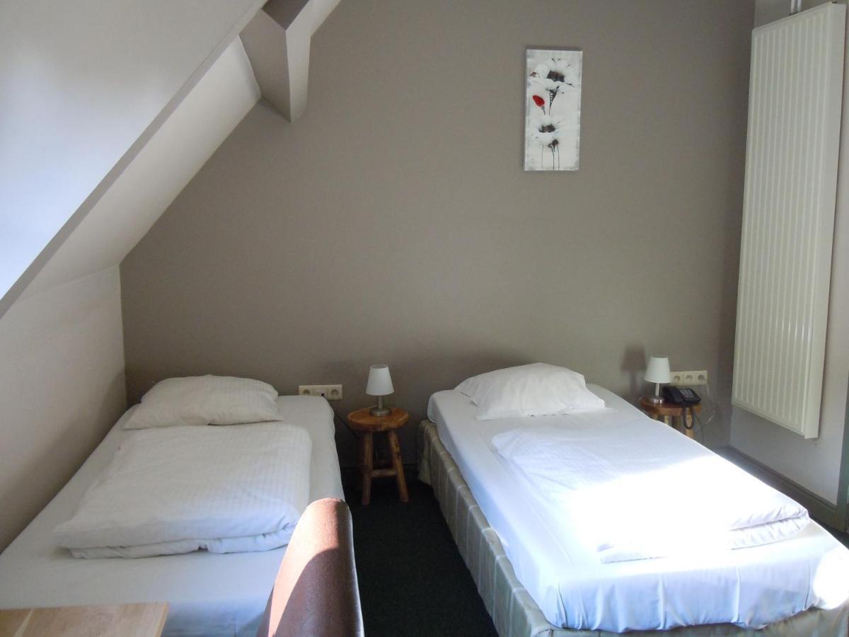 Basic Twin Room